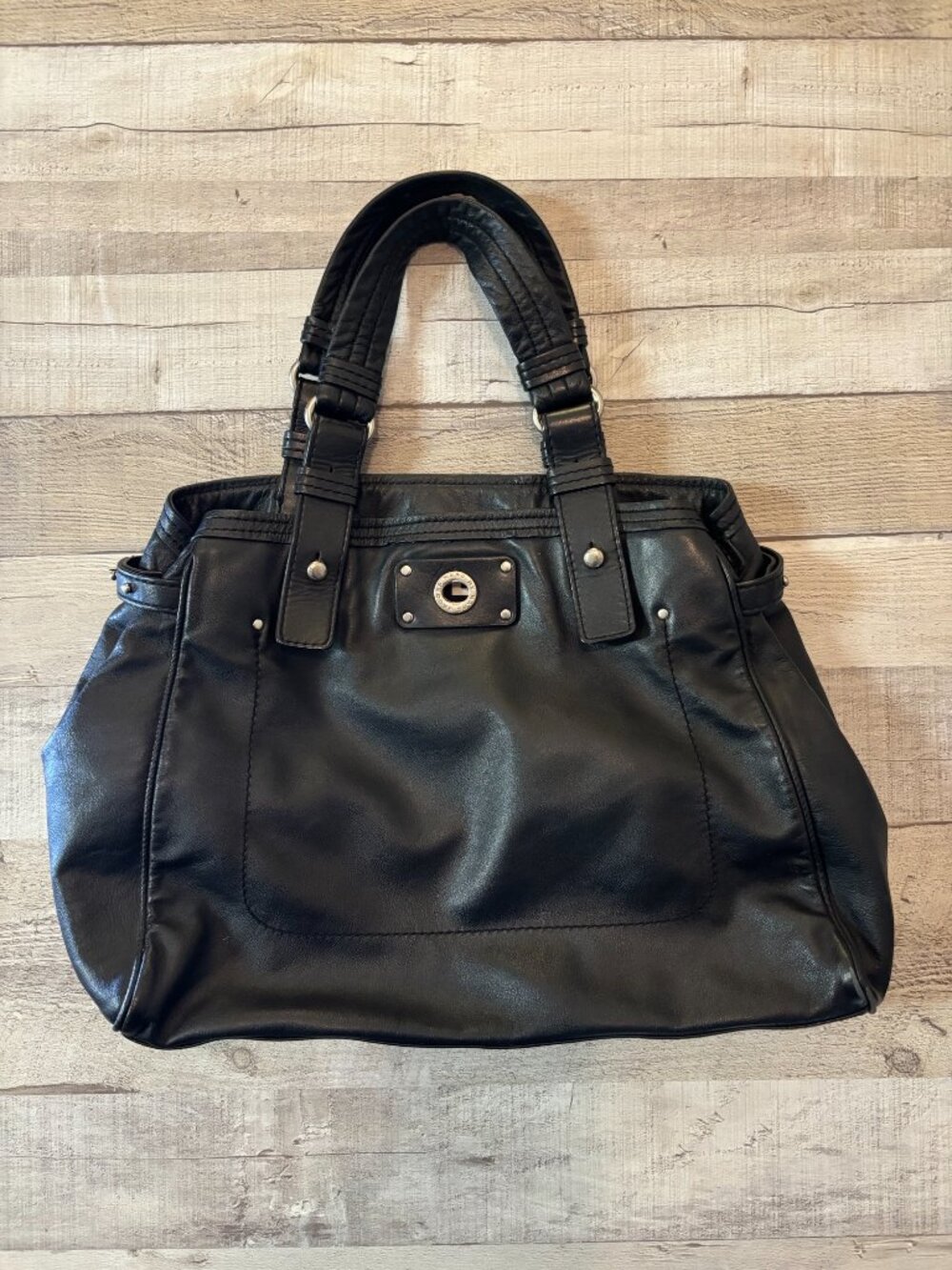 Marc Jacobs Black Leather Shoulder Bag with Turn-Lock Accent